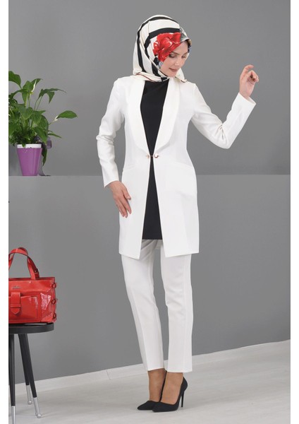 Şal Yaka Cepli Uzun Ceket & Dar Paça Pantolon Takım-Beyaz