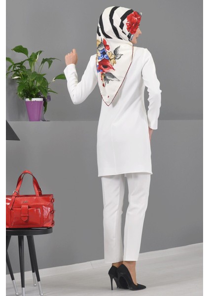 Şal Yaka Cepli Uzun Ceket & Dar Paça Pantolon Takım-Beyaz fırsatları
