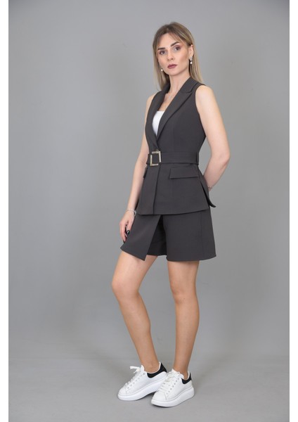 Kemerli Klasik Yelek & Ön Kapklı Etek Şort-Füme indirimleri