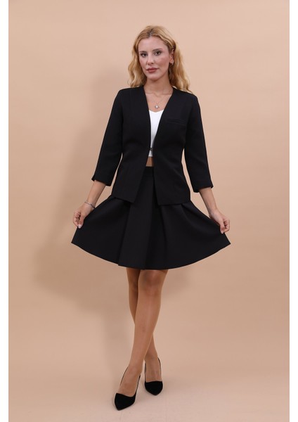 V Yaka Boydan Kuplu Kısa Ceket & Kısa Kloş Etek-Siyah