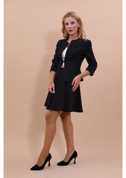 Sıfır Yaka Düz Kısa Ceket & Kısa Kloş Etek-Siyah