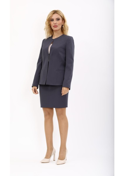 Oval Yaka Yandan Kuplu Klasik Ceket & Yırtmaçlı Düz Dar Etek-Füme indirimleri
