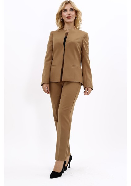 Oval Yaka Yandan Kuplu Klasik Ceket & Dar Paça Pantolon-Camel