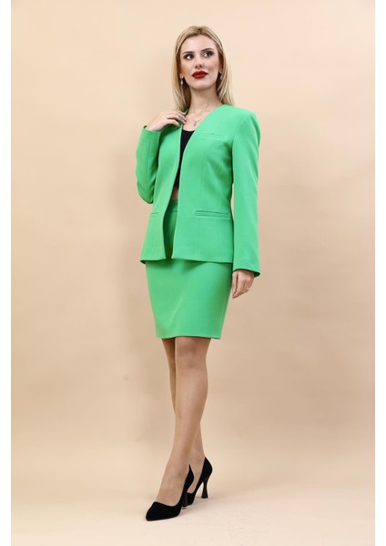V Yaka Boydan Kuplu Kılasik Ceket & Yırtmaçlı Düz Dar Etek-Yeşil