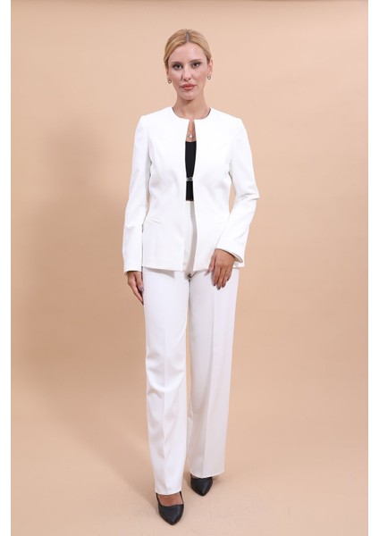 Oval Yaka Yandan Kuplu Klasik Ceket & Bol Paça Pantolon-Beyaz fırsatları