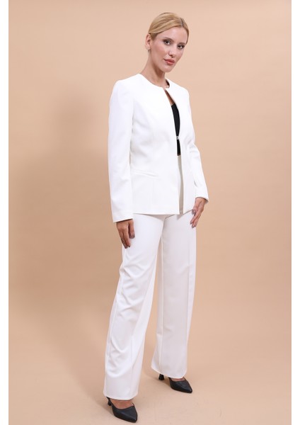 Oval Yaka Yandan Kuplu Klasik Ceket & Bol Paça Pantolon-Beyaz indirimleri
