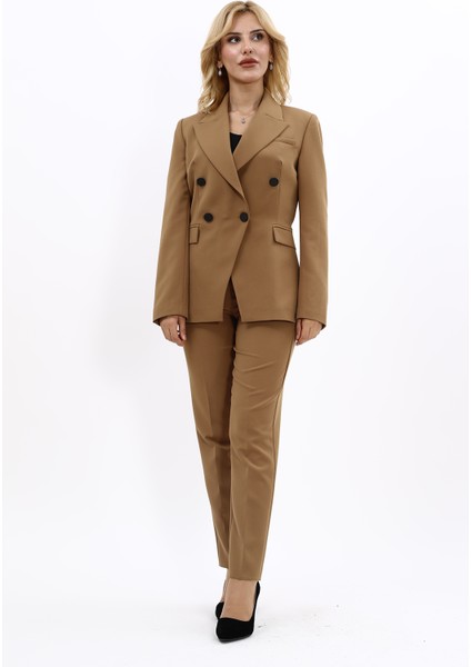 Erkek Yaka Çapraz Ceket & Dar Paça Pantolon-Camel