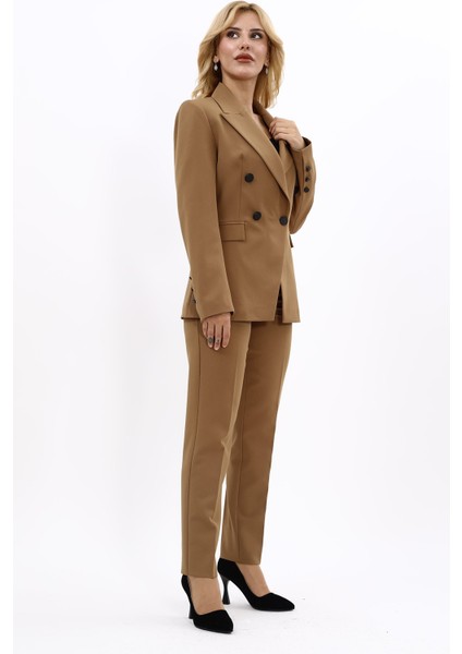 Erkek Yaka Çapraz Ceket & Dar Paça Pantolon-Camel modelleri
