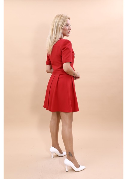 V Yaka Kısa Ceket & Kısa Kloş Etek-Kırmızı modelleri