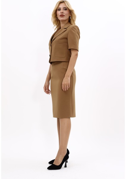 Erkek Yaka Kısa Ceket & Düz Dar Etek-Camel fiyatları