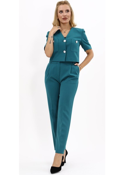 Kısa Kollu Yakasız Mini Ceket & Pileli Boru Paça Pantolon Takım-Petrol fırsatları