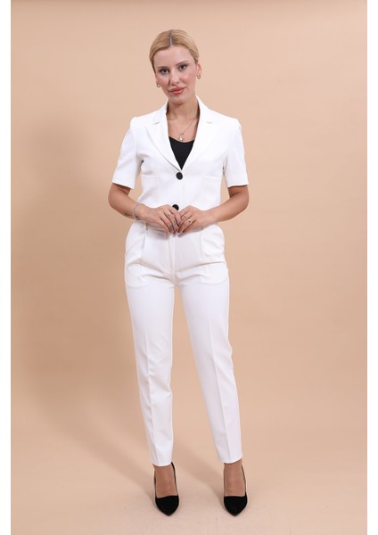 Erkek Yaka Kısa Ceket & Kemerli Köprülü Dar Paça Pantolon-Beyaz indirimleri