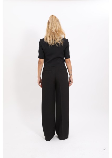 Kısa Kollu Yakalı Mini Ceket & Yüksek Bel Bol Paça Pantolon Takım-Siyah indirimleri