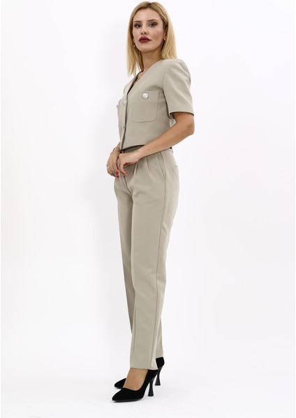 Kısa Kollu Yakasız Mini Ceket & Pileli Boru Paça Pantolon Takım-Bambu fiyatları