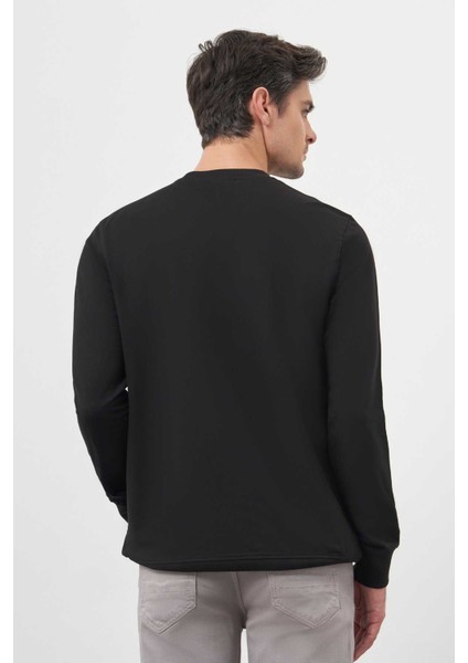 Erkek Siyah Bisiklet Yaka Dynamic Fit Rahat Kesim Sweatshirt