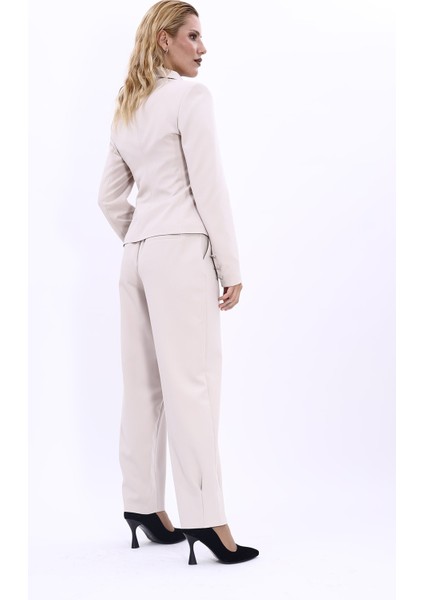 Gömlek Yaka Klasik Ceket & Paçası Pileli Pantolon-Bej fırsatları