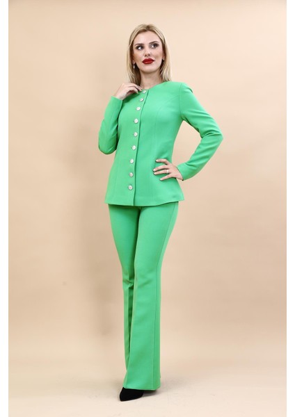 Sıfır Yaka Boydan Düğmeli Ceket & İspanyol Paça Pantolon-Yeşil fırsatları