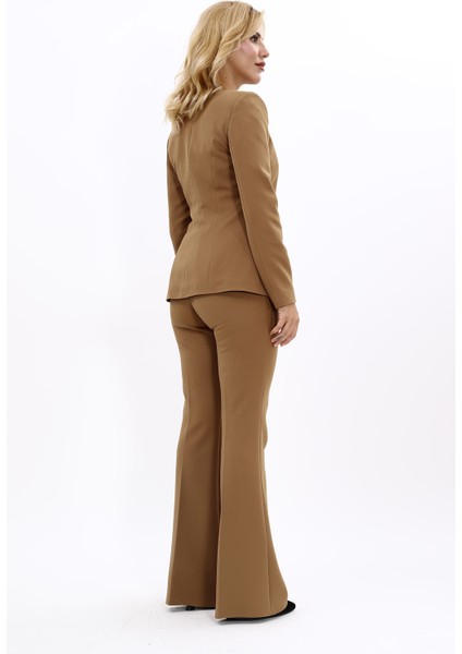 Sıfır Yaka Boydan Düğmeli Ceket & İspanyol Paça Pantolon-Camel fırsatları