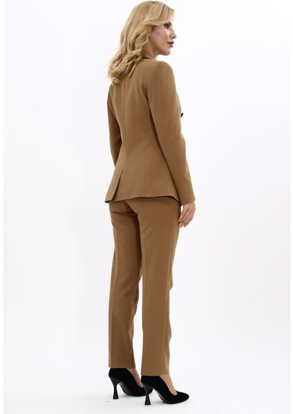 Erkek Yaka Torba Cepli Klasik Ceket & Dar Paça Pantolon-Camel fırsatları