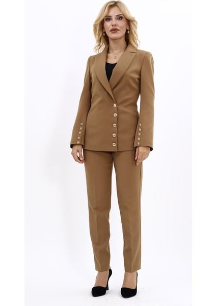 Erkek Yaka Düğme Detaylı Ceket & Dar Paça Pantolon-Camel