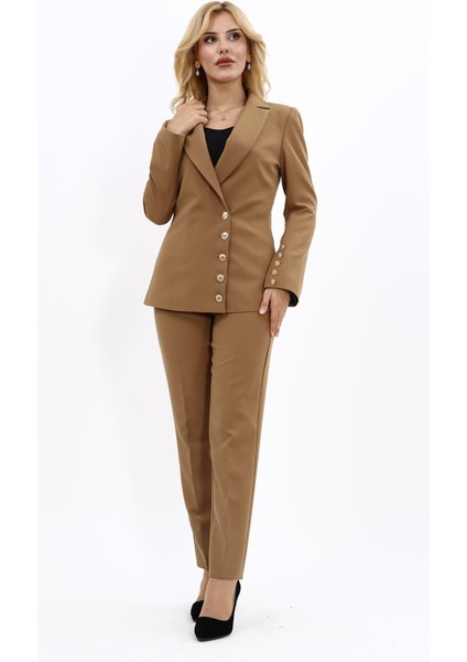 Erkek Yaka Düğme Detaylı Ceket & Dar Paça Pantolon-Camel modelleri
