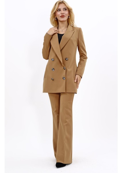 Erkek Yaka Kuruvaze Uzun Ceket & İspanyol Paça Pantolon-Camel