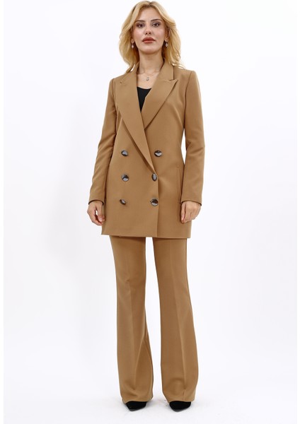 Erkek Yaka Kuruvaze Uzun Ceket & İspanyol Paça Pantolon-Camel indirimleri