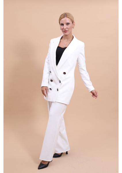 Erkek Yaka Kuruvaze Uzun Ceket & Bol Paça Pantolon-Beyaz