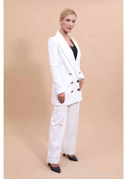 Erkek Yaka Kuruvaze Uzun Ceket & Bol Paça Pantolon-Beyaz indirimleri