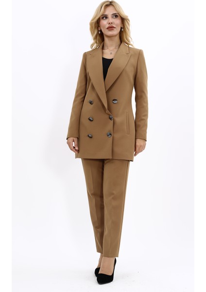 Erkek Yaka Kuruvaze Uzun Ceket & Dar Paça Pantolon-Camel