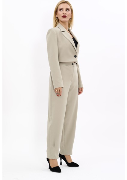 Erkek Yaka Tek Düğmeli Kısa Ceket & Paçası Pileli Pantolon-Bambu modelleri