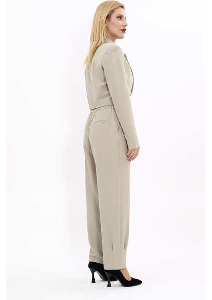 Erkek Yaka Tek Düğmeli Kısa Ceket & Paçası Pileli Pantolon-Bambu fırsatları