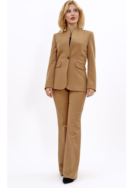 Kendinden Dik Yakalı Ceket & İspanyol Paça Pantolon-Camel