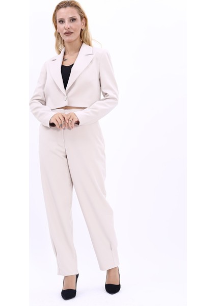 Erkek Yaka Tek Düğmeli Kısa Ceket & Paçası Pileli Pantolon-Bej fırsatları