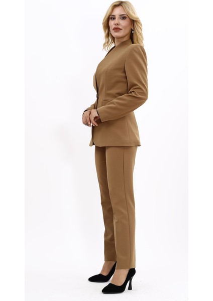 Kendinden Dik Yakalı Ceket & Dar Paça Pantolon-Camel fiyatları