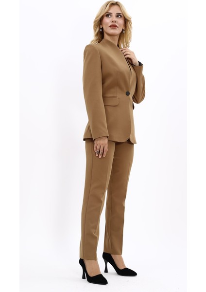 Kendinden Dik Yakalı Ceket & Dar Paça Pantolon-Camel modelleri
