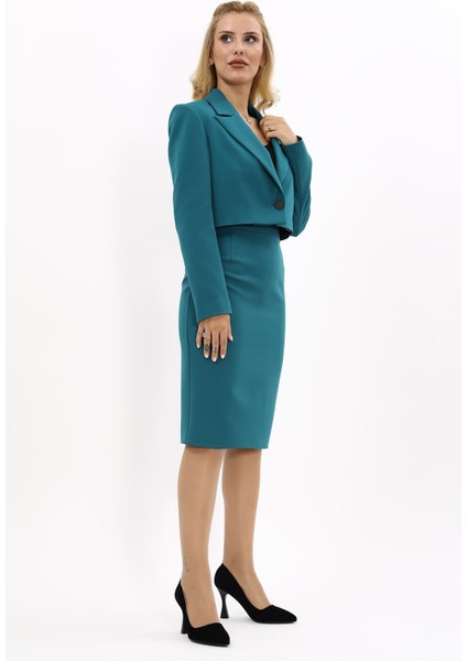 Erkek Yaka Tek Düğmeli Kısa Ceket & Düz Dar Etek-Petrol modelleri