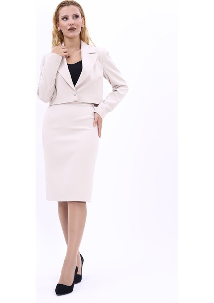 Erkek Yaka Tek Düğmeli Kısa Ceket & Düz Dar Etek-Bej