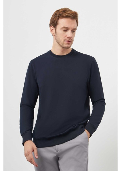 Erkek Lacivert Bisiklet Yaka Dynamic Fit Rahat Kesim Sweatshirt fiyatları