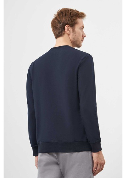Erkek Lacivert Bisiklet Yaka Dynamic Fit Rahat Kesim Sweatshirt indirimleri