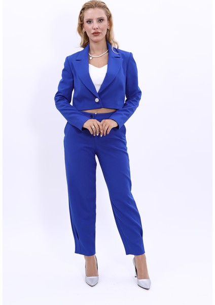 Erkek Yaka Tek Düğmeli Kısa Ceket & Paçası Pileli Pantolon-Saks modelleri