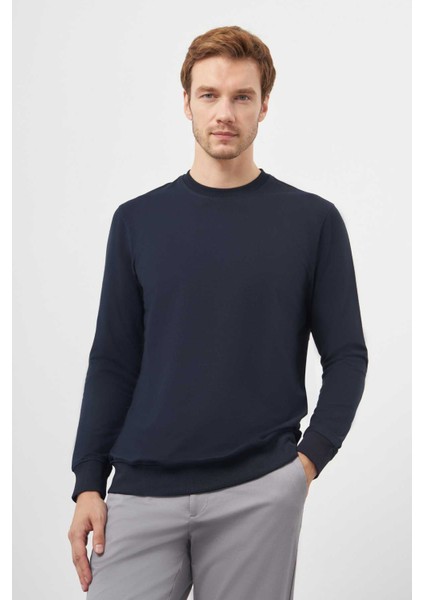 Erkek Lacivert Bisiklet Yaka Dynamic Fit Rahat Kesim Sweatshirt