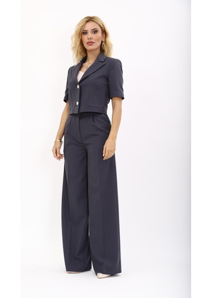 Erkek Yaka Kısa Ceket & Korsaj Kemer Palazzo Pantolon-Füme modelleri