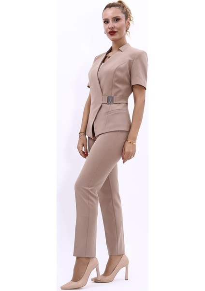 Hakim Yaka Yandan Tokalı Çapraz Ceket & Dar Paça Pantolon-Taş