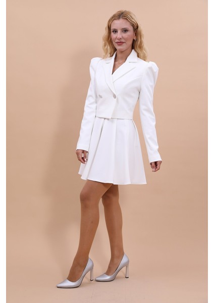 Gömlek Yaka Kısa Ceket & Kısa Kloş Etek-Beyaz fiyatları