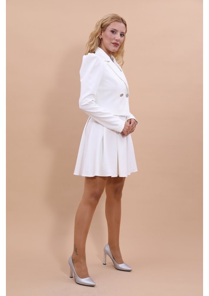 Gömlek Yaka Kısa Ceket & Kısa Kloş Etek-Beyaz modelleri