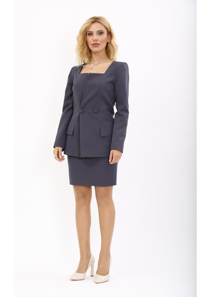 Kare Yaka Ceket & Yırtmaçlı Düz Dar Etek-Füme modelleri