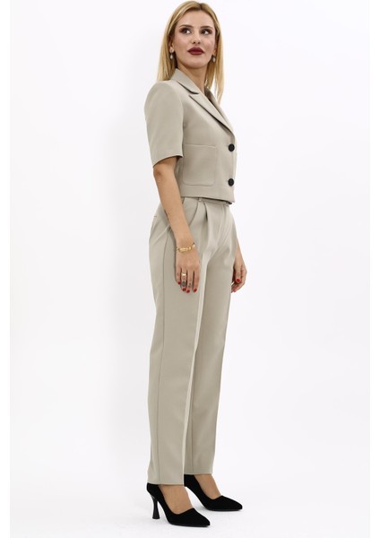 Erkek Yaka Kısa Ceket & Kemerli Köprülü Dar Paça Pantolon-Bambu fırsatları