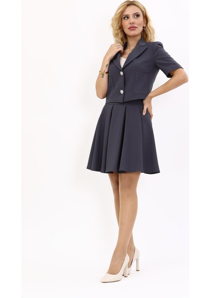 Erkek Yaka Kısa Ceket & Kısa Kloş Etek-Füme