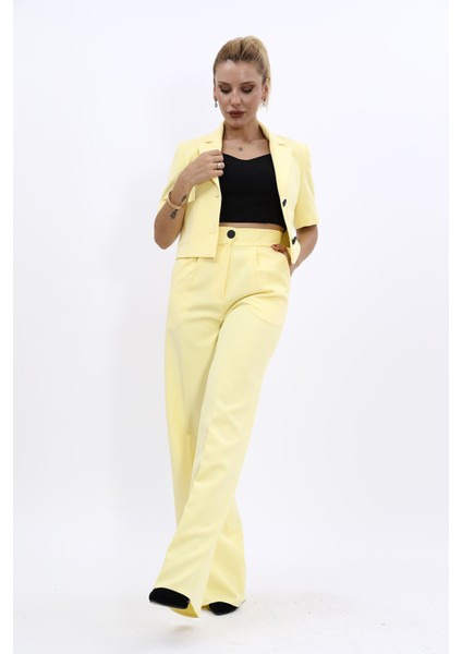 Kısa Kollu Yakalı Mini Ceket & Yüksek Bel Bol Paça Pantolon Takım-Sarı fiyatları